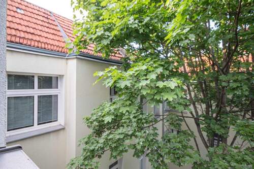 Dach - Mehrfamilienhaus, Wohnhaus in Berlin-Wedding