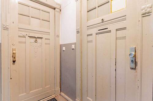 Wohnungstüren - Mehrfamilienhaus, Wohnhaus in Berlin-Wedding zum Kaufen