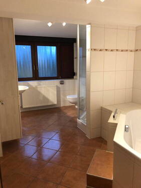 Bad mit Fußbodenheizung - 