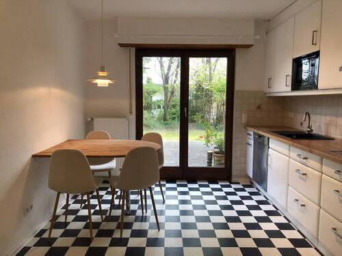 Eingerichtete Küche - 