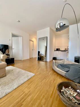 Wohnzimmer - 2 Zimmer Etagenwohnung in Osnabrück