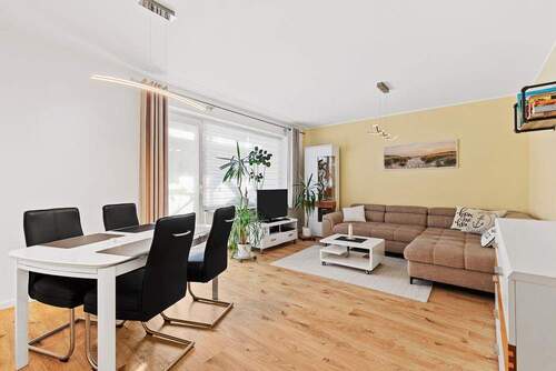 Wohn- Essbereich - 3 Zimmer Etagenwohnung in Hamburg / Meiendorf