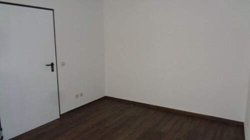 Raum (4).JPG - 1 Zimmer Büro in Naumburg (Saale)