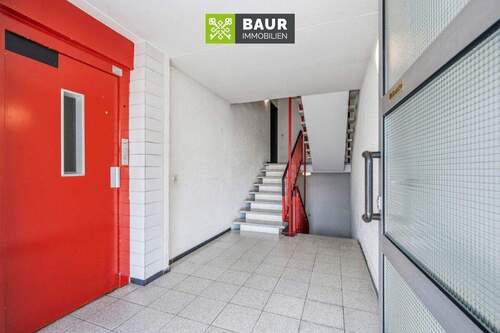 Treppenhaus - 3 Zimmer Etagenwohnung in Ulm / Wiblingen
