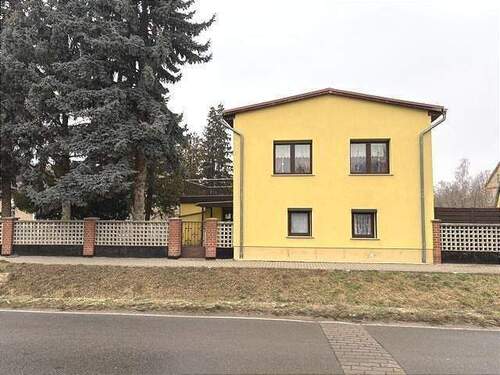 Außenansicht - Saniertes EFH in Göhrendorf - 95.000,00&nbsp;EUR Kaufpreis, ca.&nbsp; 130,00&nbsp;m&sup2;&nbsp;Wohnfl&auml;che