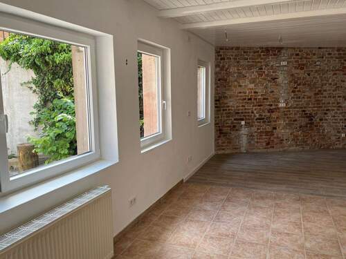 Schöne Fensterfront - Terrassenwohnung mit 112,00 m&sup2; in Wendelstein zur Miete