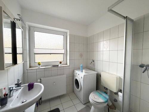 EG Rechts Bad - Etagenwohnung in Oldenburg