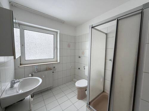 OG Rechts Badezimmer - 