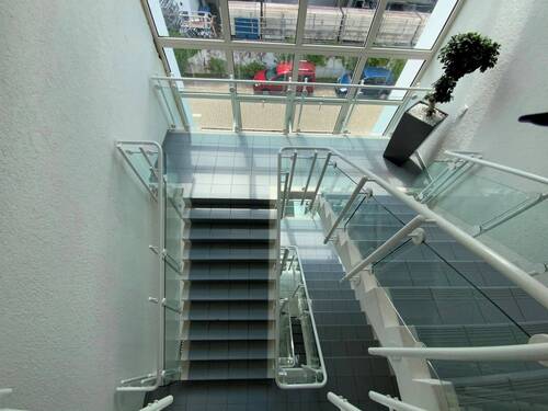 Treppenhaus - Büro in Sindelfingen zur Miete