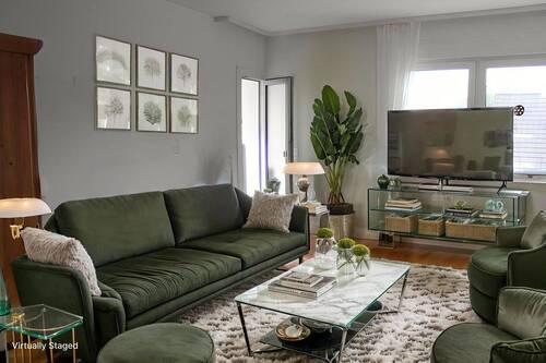 Südseite - Renovierte 3-Zimmer-Wohnung mit Südbalkon, Garage und Aussicht in ruhiger Lage!