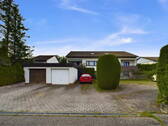 Garage + Stellplatz - 