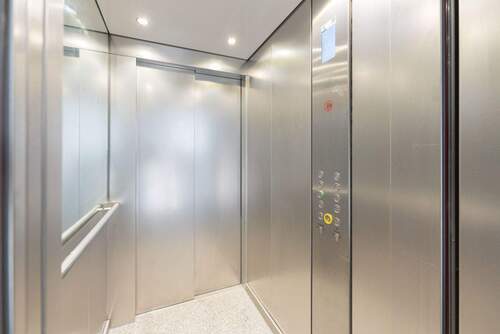 Aufzug - 1 Zimmer Etagenwohnung zur Miete in Jena