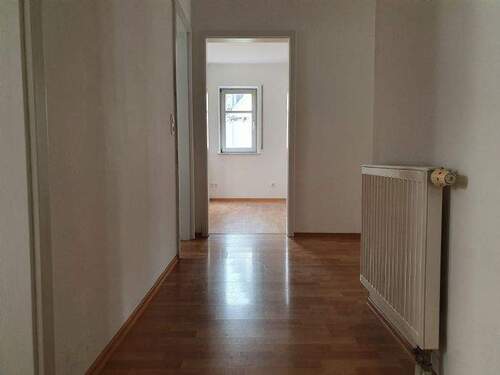 Flur 1-2 - 3 Zimmer Terrassenwohnung zum Kaufen in Amorbach