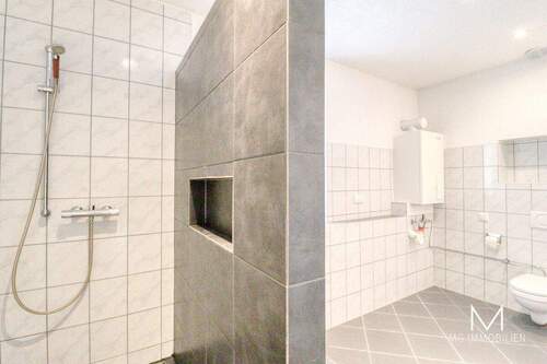 Badezimmer Wohnung EG - 