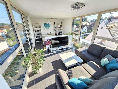 Lichtdurchflutetes Wohnen - 