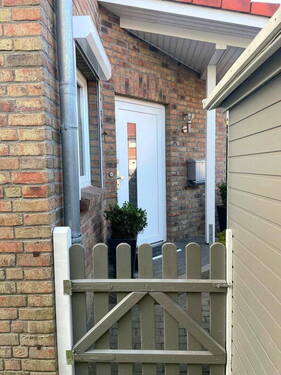 Bild 3 - 5 Zimmer Reihenendhaus in Kiel