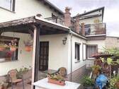 Eingang und Balkon - 