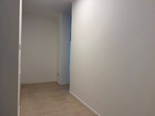 Flur - 2 Zimmer Etagenwohnung in Sinzing