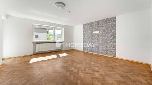 1. OG Wohnzimmer 1 - 