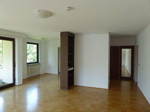 1. OG Wohnzimmer, Bild1 - 9 Zimmer Mehrfamilienhaus, Wohnhaus zum Kaufen in Pforzheim