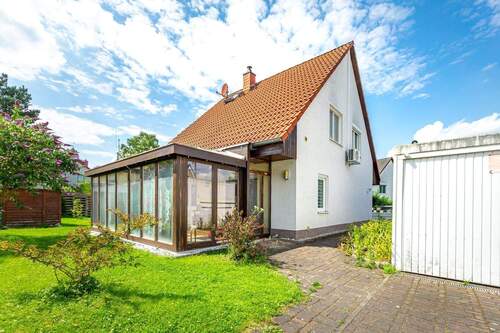 Wintergarten und Garage - 