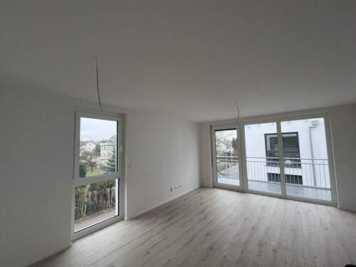 Wohn- und Essbereich - Hochwertige 4-Zimmer-Wohnung inkl. moderner Einbauküche