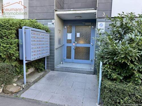 Eingangsbereich Außen - 