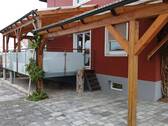 Carport und Terrasse EG - 