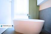 Freistehende Badewanne - 3 Zimmer Terrassenwohnung in Zirndorf