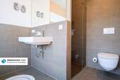 Badezimmer - Terrassenwohnung mit 100,00 m&sup2; in Zirndorf zum Kaufen