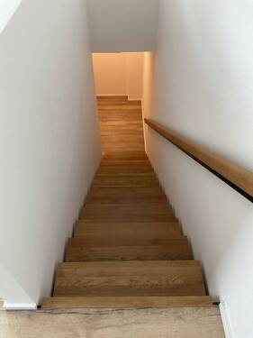 Treppe zum Erdgeschoss - Untergeschoss - 