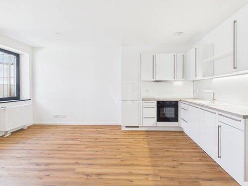 Wohnen / Essen / Küche - 3 Zimmer Etagenwohnung zur Miete in Ingolstadt