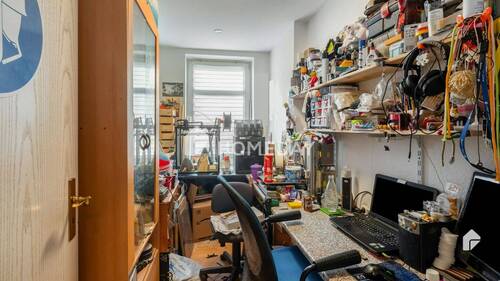 Büro 1 - 