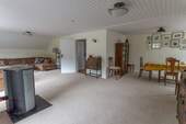 Großzügiger Wohnbereich - 2 Zimmer Etagenwohnung zur Miete in Hagen-Fley