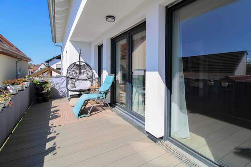 Balkon - 4 Zimmer Einfamilienhaus zum Kaufen in Goldbach