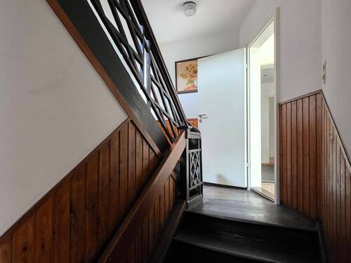 Treppenhaus - Mehrfamilienhaus, Wohnhaus mit 260,00 m&sup2; in Coburg zum Kaufen