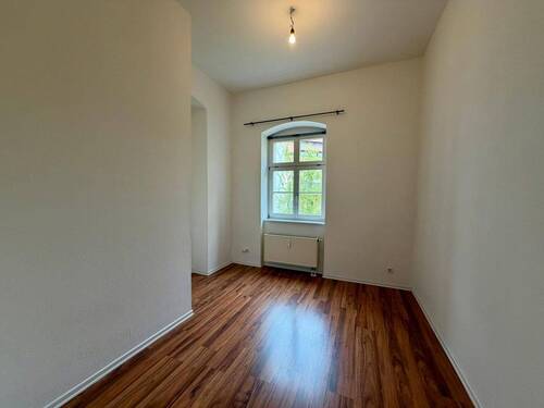 WhatsApp Image 2026-04-13 at 14.28.00 - 