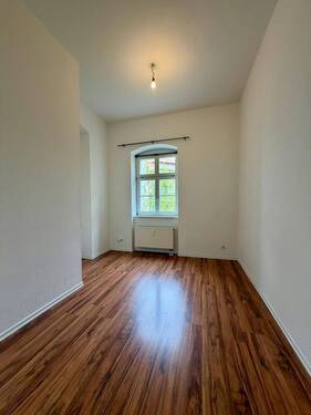 WhatsApp Image 2026-04-13 at 14.27.59 (3) - 