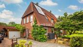 Außenansicht 2 - Familienfreundliche Doppelhaushälfte mit Wintergarten und Garage