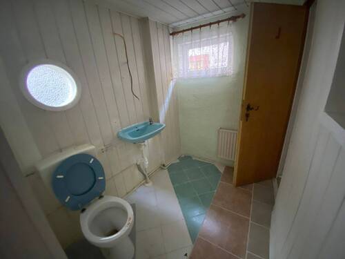 WC - 