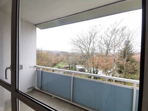 Balkon - 3 Zimmer Etagenwohnung zur Miete in Lutherstadt Eisleben
