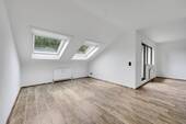 Wohnzimmer - Ansicht 1 - 3 Zimmer Etagenwohnung zum Kaufen in Heidelberg