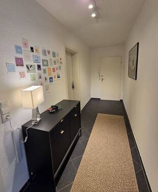 Flur - 3 Zimmer Etagenwohnung zum Kaufen in Lehre / Beienrode