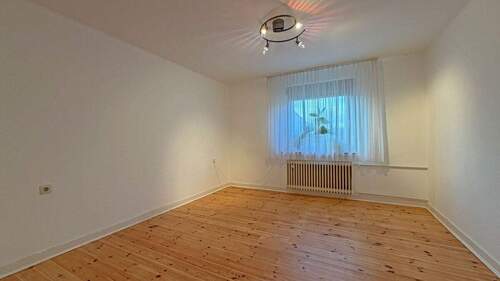 Schlafzimmer EG - 
