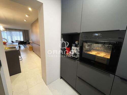 ...ebenso wie leckeres Gebäck im Backofen - 