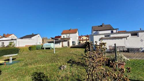 Garten - 5 Zimmer Einfamilienhaus in Borna