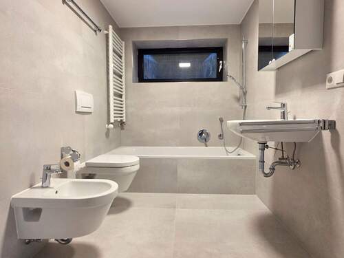 Modernes Badezimmer UG - 