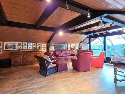 Herrschaftliche Galerie im OG - 