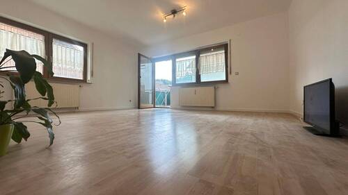 Bild 2 - 2 Zimmer Etagenwohnung zum Kaufen in Bad Liebenzell