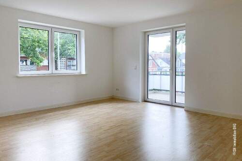 Wohnzimmer - 3 Zimmer Etagenwohnung in Pinneberg